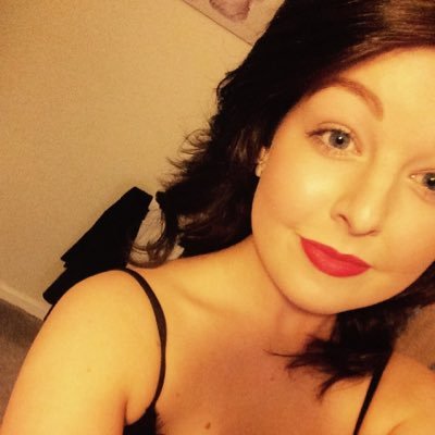 Profile Picture of Vicky Bullock (@Vickb1996) on Twitter