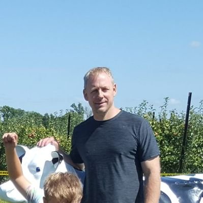 Profile Picture of Scott Everson (@Scott55643424) on Twitter