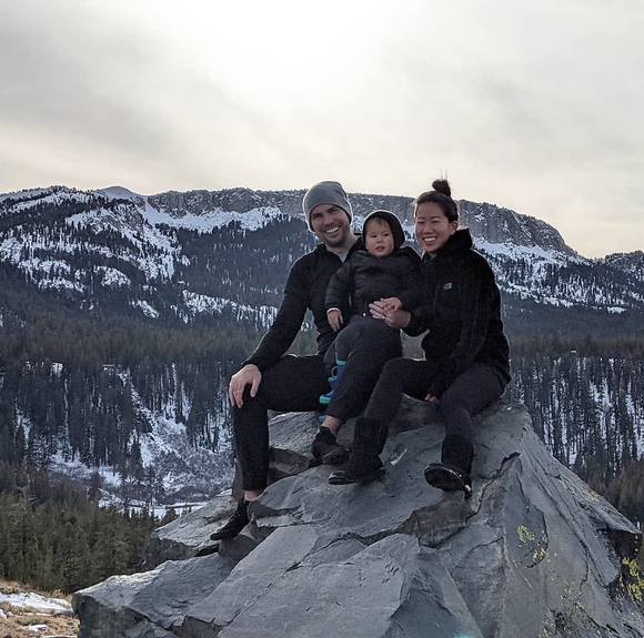 Profile Picture of Vivian Marechek (@vivianhchen) on Poshmark