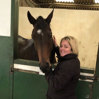 Profile Picture of Jenny Rickwood (@JenVinTom) on Twitter