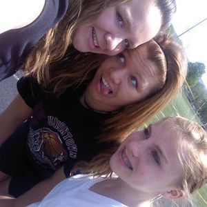 Profile Picture of Haley Campbell (@haleybby004) on Myspace