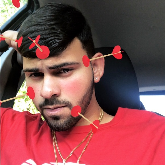 Profile Picture of Joseph Colon (@jexcz) on Poshmark