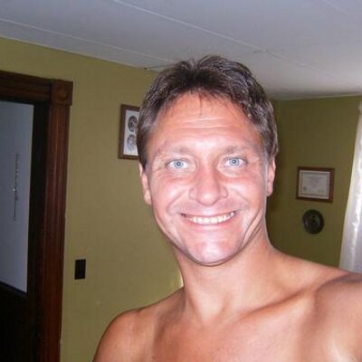 Profile Picture of Robert Bagliere (@RobAlive091) on Twitter