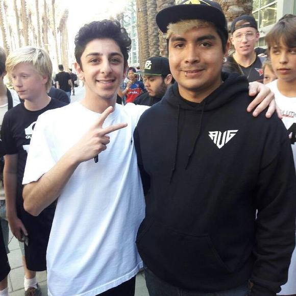 Profile Picture of Cristian Grenades (@at11ok) on Poshmark