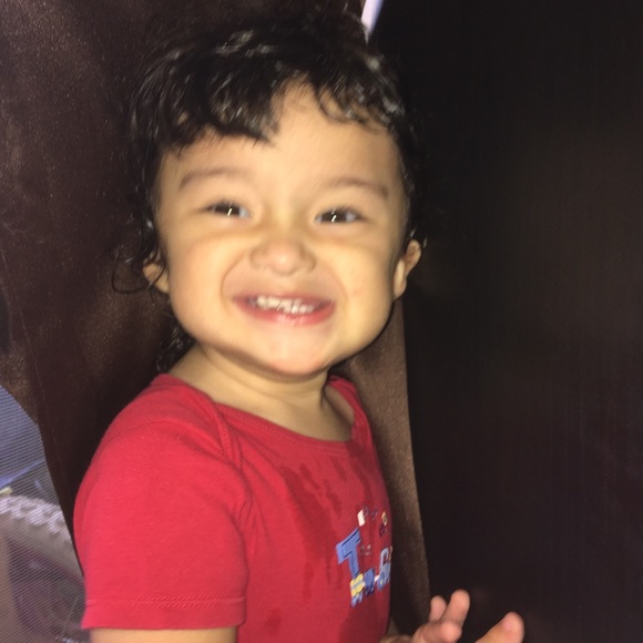 Iris Gradillas - Poshmark Profile Picture of Iris Gradillas (@lit_iris) on Poshmark