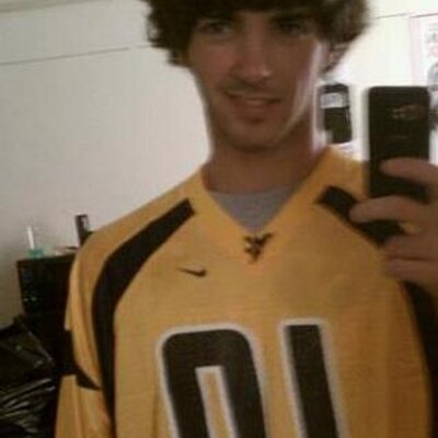 Profile Picture of Eric Borman (@vDubber8) on Twitter