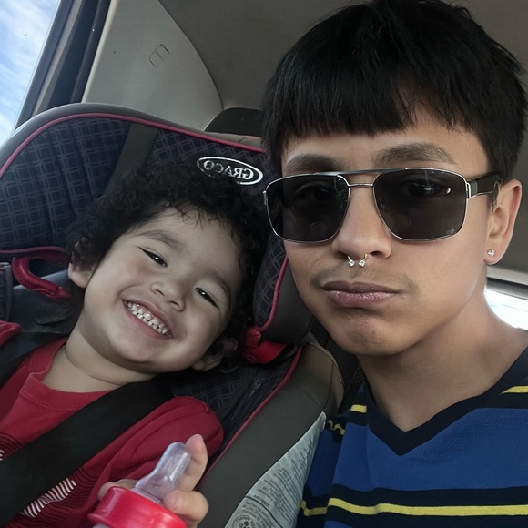 Profile Picture of Daniel Govea (@danielgovea641) on Poshmark