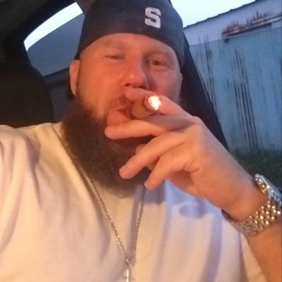Profile Picture of Andrew Voight (@VoightAndrew) on Twitter