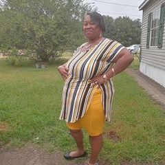 Profile Picture of Kim Ezell (@kim.ezell) on Tiktok