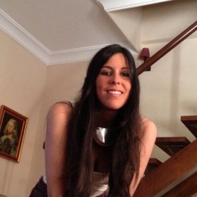 Profile Picture of Angela Enríquez (@AngelaEB8) on Twitter