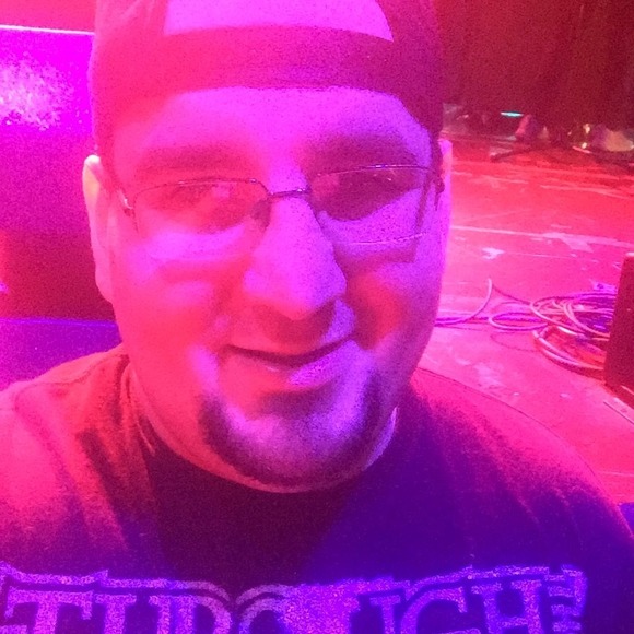 Profile Picture of Kyle Cote (@kylecote16) on Poshmark