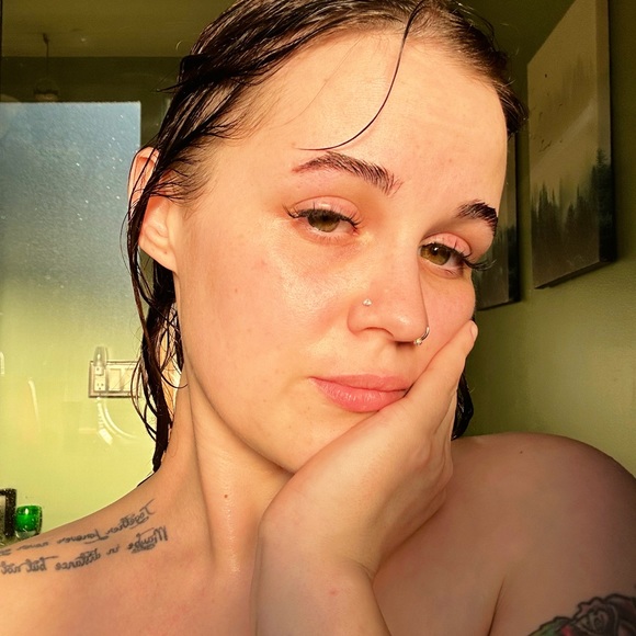 Profile Picture of Jessica Lembrick (@partinmaye) on Poshmark