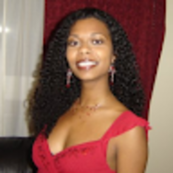 Profile Picture of Vanisha Gokhool (@vanisha_g) on Poshmark