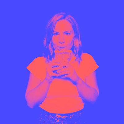 Profile Picture of Laura Powell (@lau_and_order) on Twitter