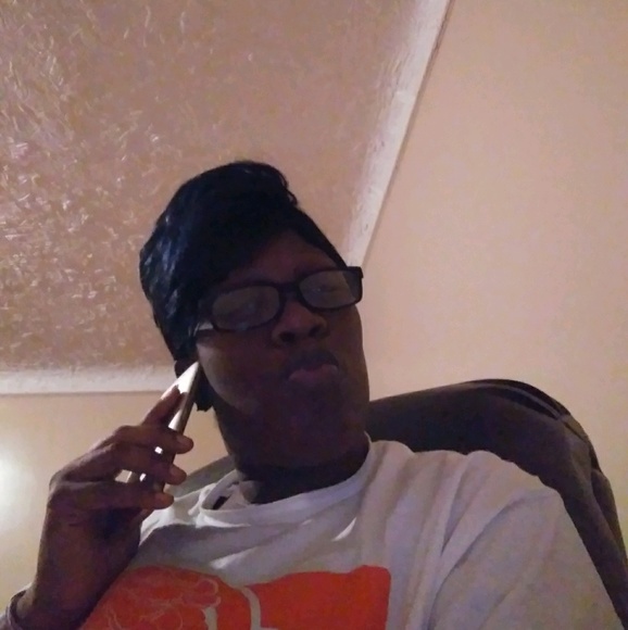 Profile Picture of Lashall Readus (@taysha34) on Poshmark