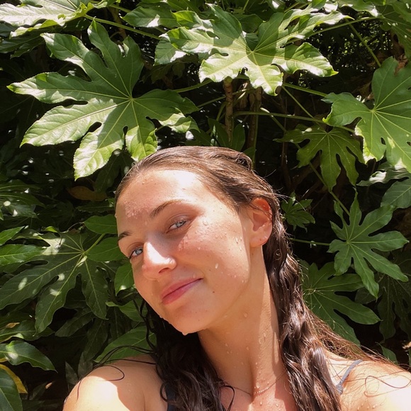 Profile Picture of Libby Soderberg (@soderberg) on Poshmark