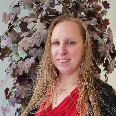 Profile Picture of Amanda Wetzel (@AWetzelRealtor) on Twitter