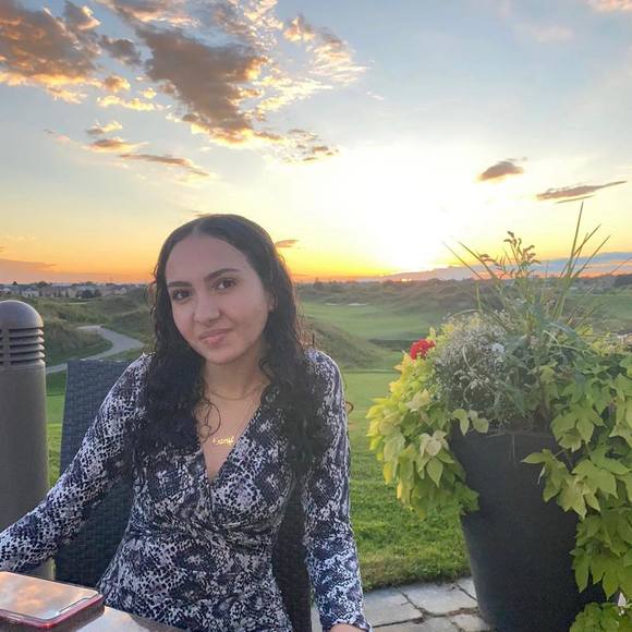 Profile Picture of Ereny Bassem (@ororbassem43) on Poshmark