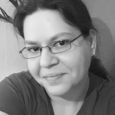 Profile Picture of Manuela Schmidt (@almalupi81) on Twitter