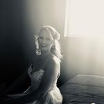 Profile Picture of Laurel Weeks (@laurelweeks) on Instagram