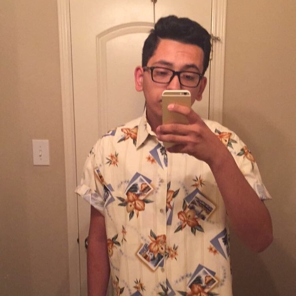 Profile Picture of Lukus Chapa (@lukuschapa) on Poshmark