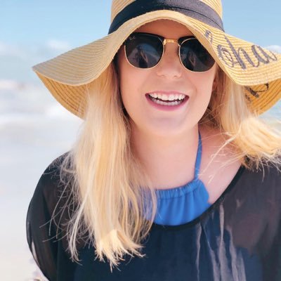 Profile Picture of Betsy Snell  🌸 (@betsyy_jo) on Twitter