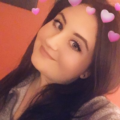 Profile Picture of Alexandra (@_alexshields) on Twitter