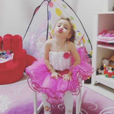 Profile Picture of Reem Ghazal (@reem_ghazal85) on Twitter