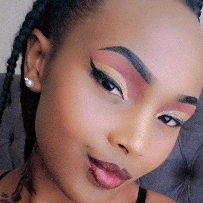 Profile Picture of Eileen ck🦋 (@eileen.c.k) on Tiktok