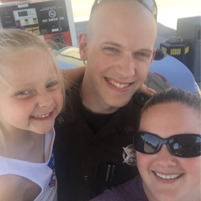 Profile Picture of Eileen Simpson (@eimills11) on Twitter