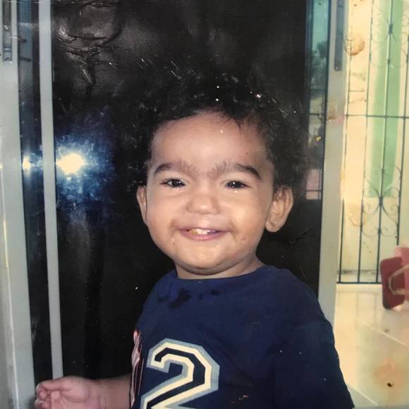 Profile Picture of Josel Dilone (@joseldilone) on Poshmark