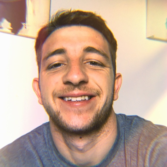 Profile Picture of Andre Gamboa (@andregamboa) on Poshmark