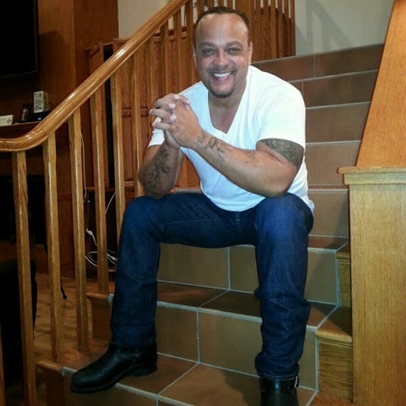 Profile Picture of Guillermo Eiland (@bigcaz) on Poshmark