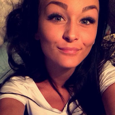 Profile Picture of Hannah Engholm (@HannahEngholm) on Twitter