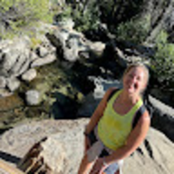 Profile Picture of Marcella Summers (@marcellasumm884) on Poshmark