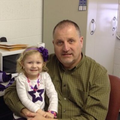 Profile Picture of Mike Dobb (@dobber4225) on Twitter