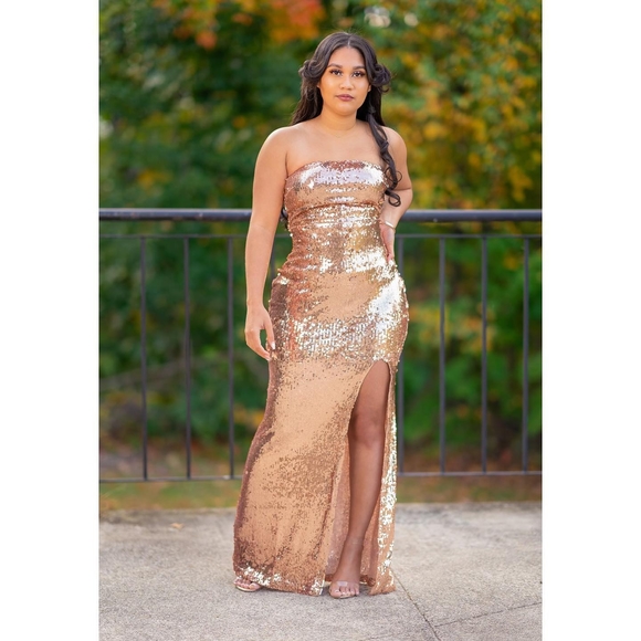 Profile Picture of Moreylis Medrano (@moreilismedrano) on Poshmark