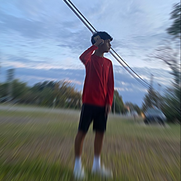 Profile Picture of Ian Hernandez (@ianh627) on Poshmark