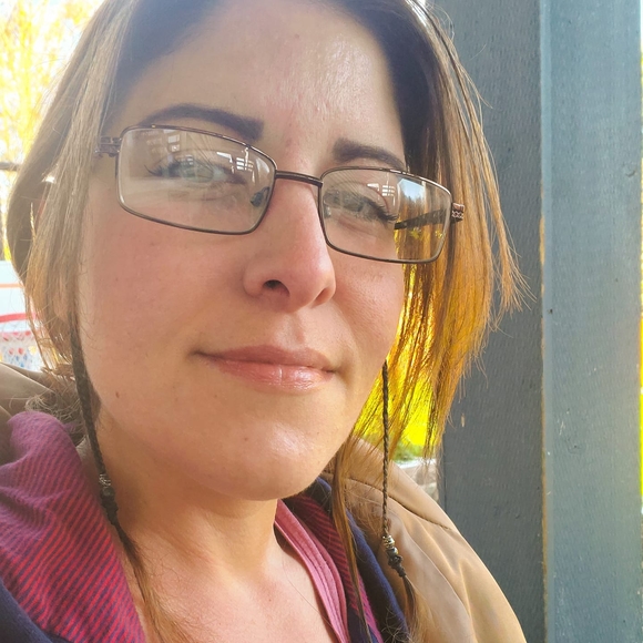 Profile Picture of Carla Erk (@carlaerk) on Poshmark