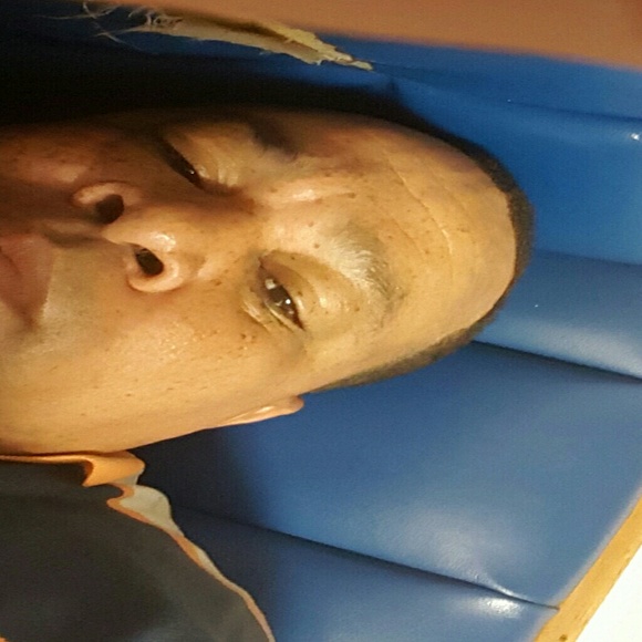 Profile Picture of Curtis Watson (@sitruc) on Poshmark