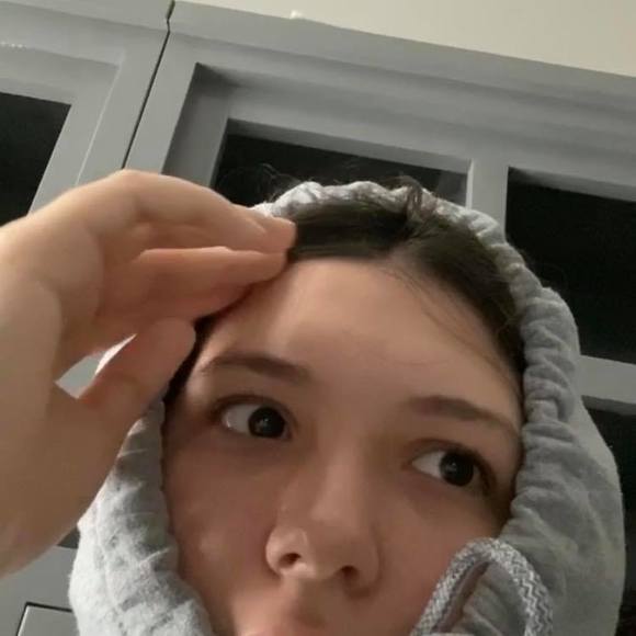 Profile Picture of Haley Woodall (@haleyrwoodall) on Poshmark