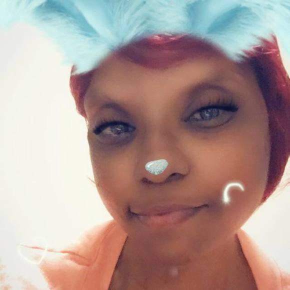 Profile Picture of Aspen Carter (@rj02) on Poshmark