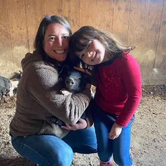 Profile Picture of Lori Klein (@loriklein270) on Poshmark