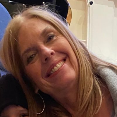 Profile Picture of Barbara Holmes (@barb_holmes) on Twitter