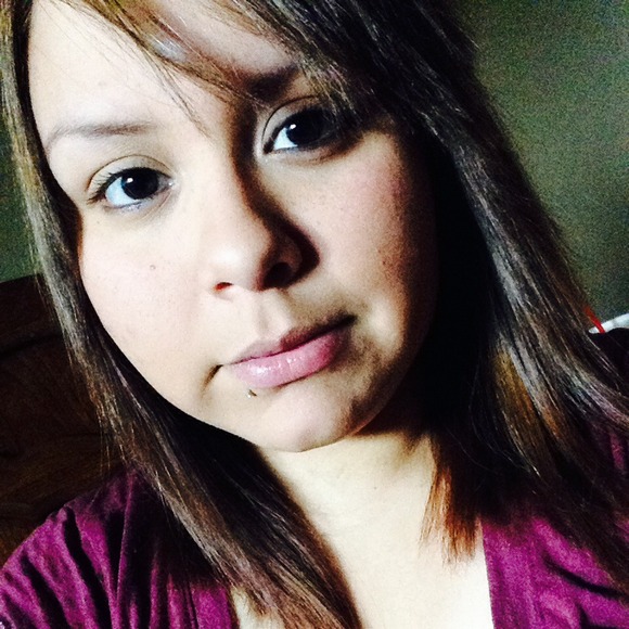Profile Picture of Bianca Macias (@bmacias92) on Poshmark