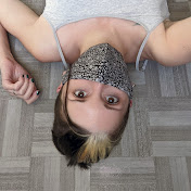 Profile Picture of Rachel Sharp (@wrrrdnrrrdgrrrl) on Youtube
