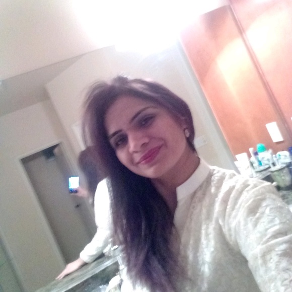 Profile Picture of Zaib Habib (@zaibhabib1234) on Poshmark