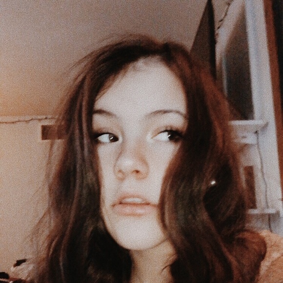 Profile Picture of Isabella Doherty (@isadoh24) on Poshmark