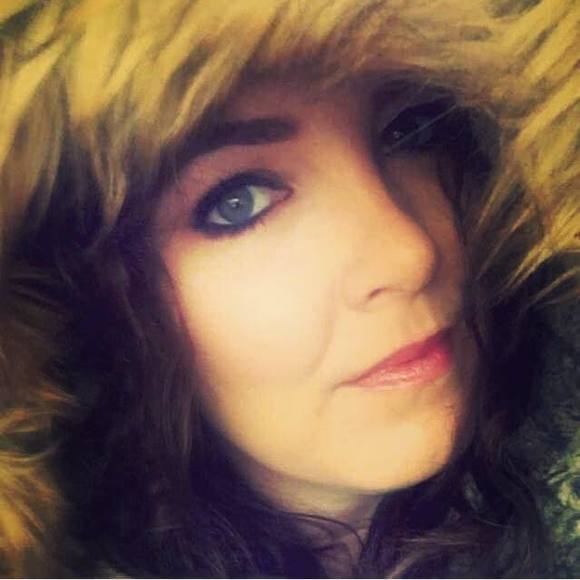 Profile Picture of Danielle Marrone westgate (@dmarie1330) on Poshmark