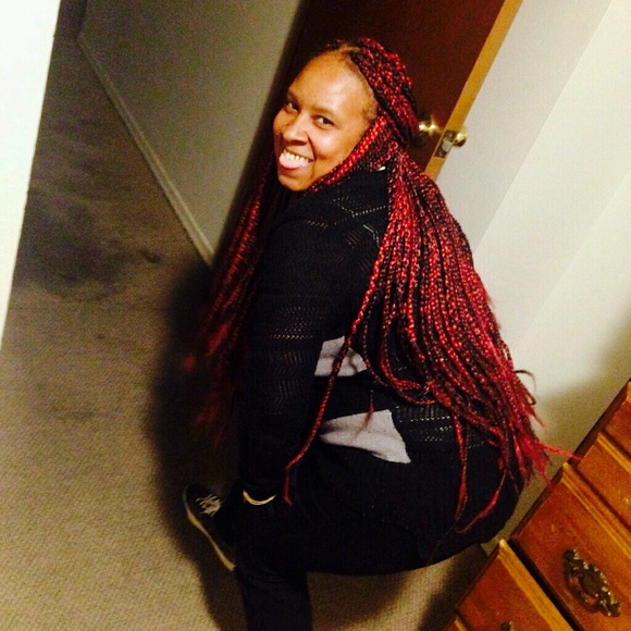 Profile Picture of Undrea Eubanks (@undreae) on Poshmark